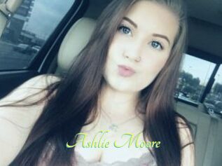 Ashlie_Moore