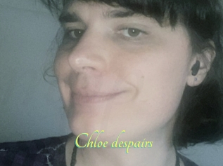 Chloe_despairs