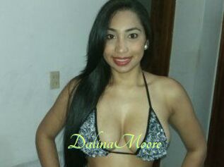 Dalina_Moore