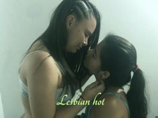 Lesbian_hot