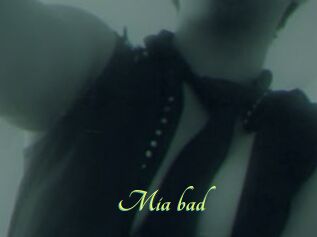 Mia_bad