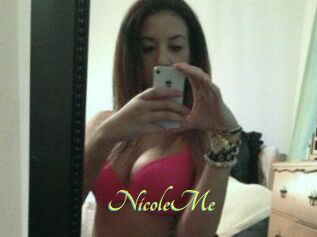 NicoleMe