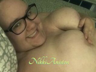 Nikki_Aniston