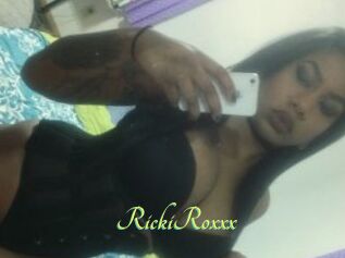 RickiRoxxx